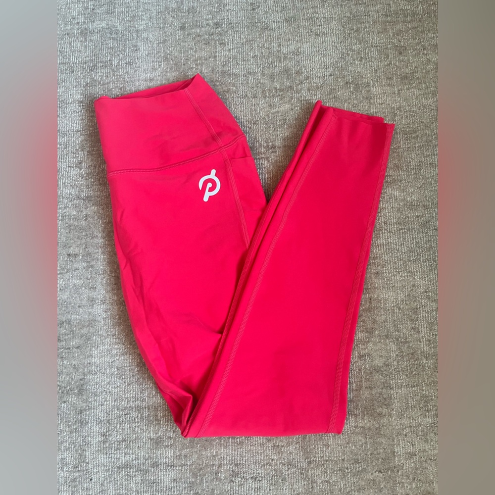 Peloton pink leggings with pockets